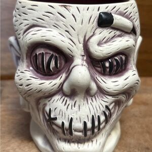 Disneyland Trader Sams Enchanted Tiki Bar Zombie Shrunken Head Mug 4th Ed Horror